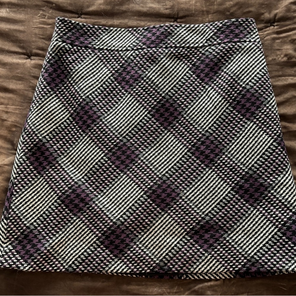 Ann Taylor Loft Purple Plaid Lined Mini Skirt
EUC size 8